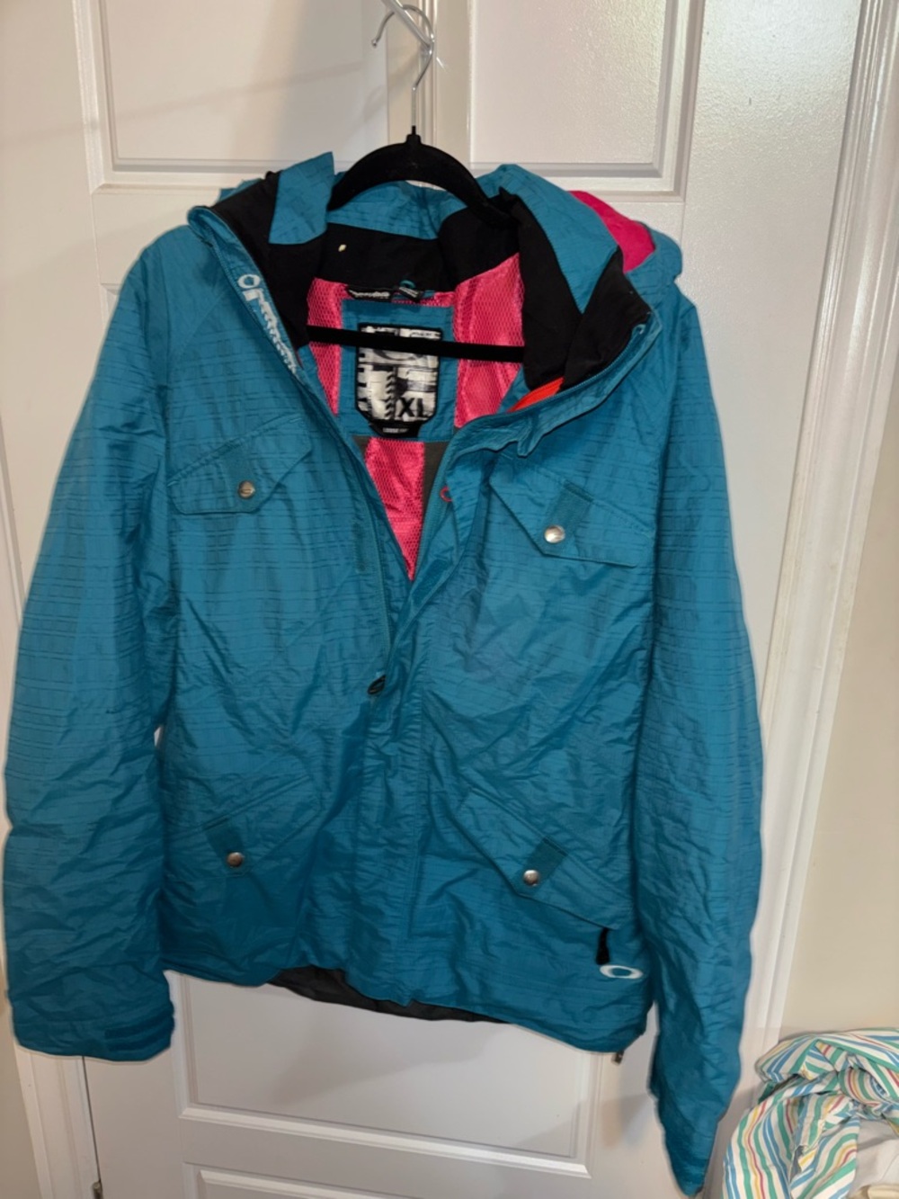 Oakley men’s' Teal Hooded Winter Jacket